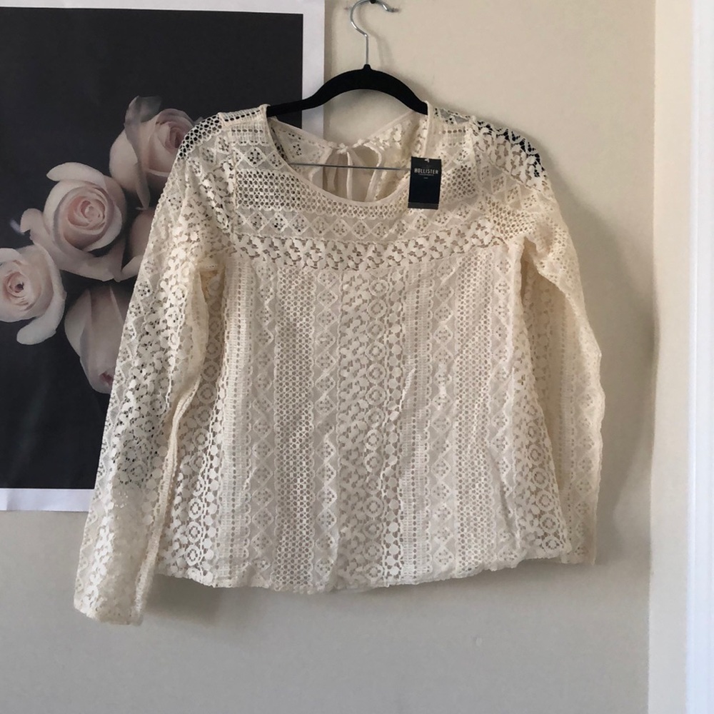 lace blouse🤍